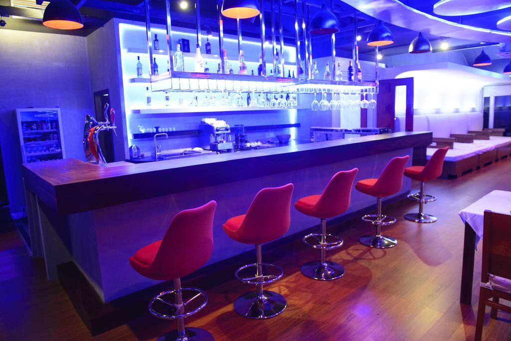 Oc Hotel Σίχανουκβιλ Εξωτερικό φωτογραφία