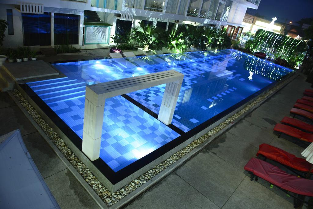 Oc Hotel Σίχανουκβιλ Εξωτερικό φωτογραφία